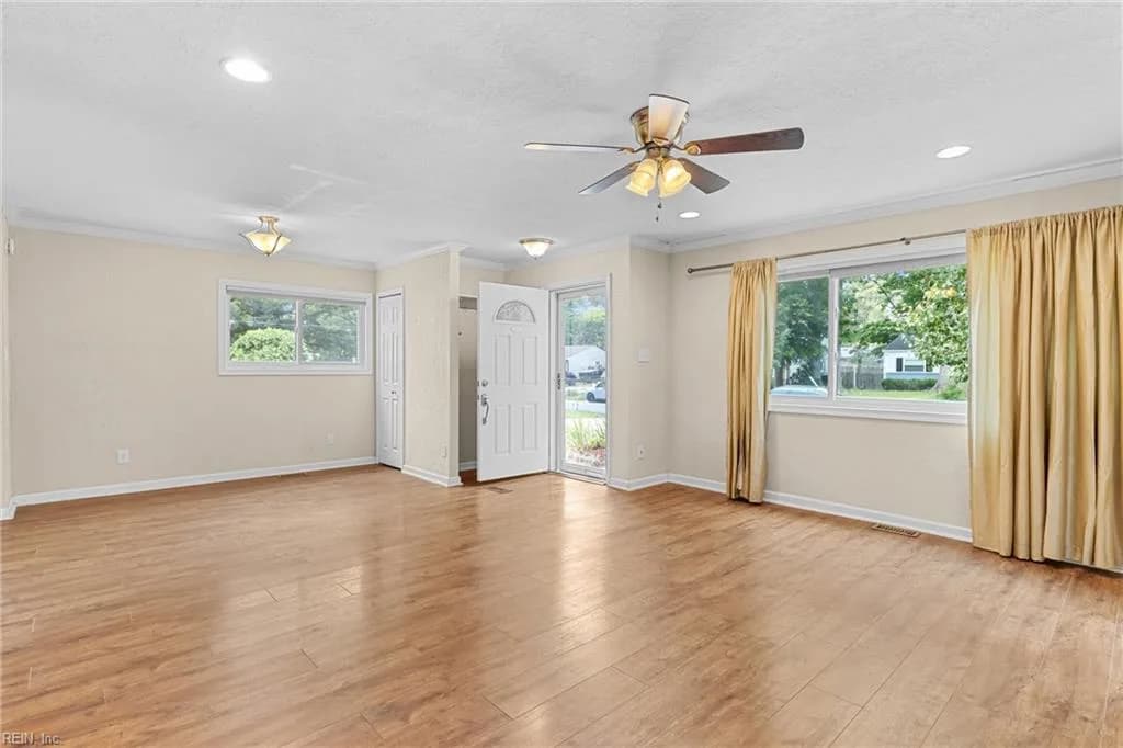 300 Garrison PL, VIRGINIABEACH VA 23452 - Photo 4