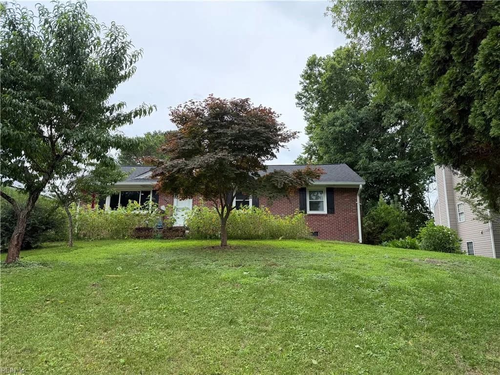 29 Williamson Park DR, NEWPORTNEWS VA 23608 - Main photo