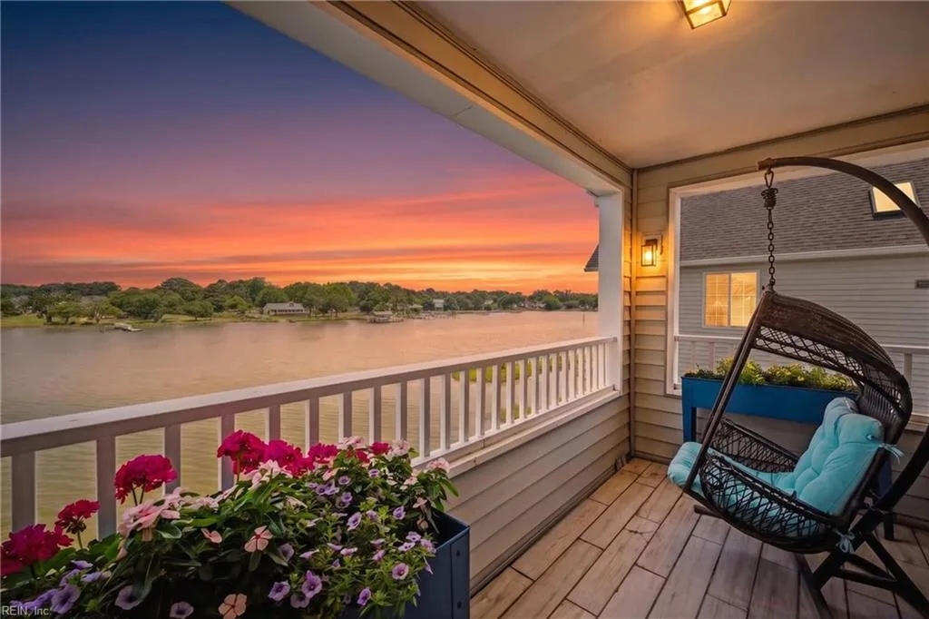 230 Dockside DR #C, HAMPTON VA 23669