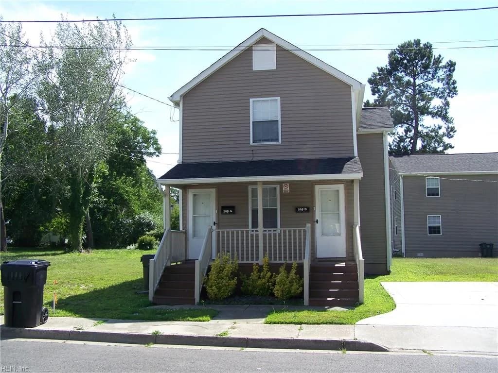 205 B Hall ST, FRANKLIN VA 23851 - Main photo