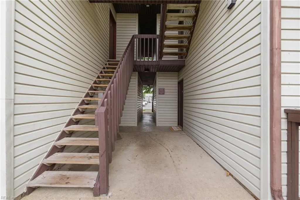 103 Haverford CT #2, HAMPTON VA 23666 - Photo 5