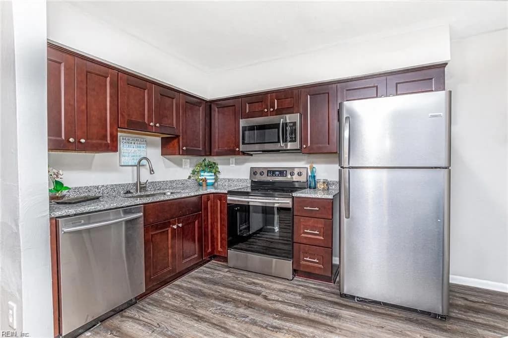 9530 3rd Bay ST #5, NORFOLK VA 23518 - Photo 5
