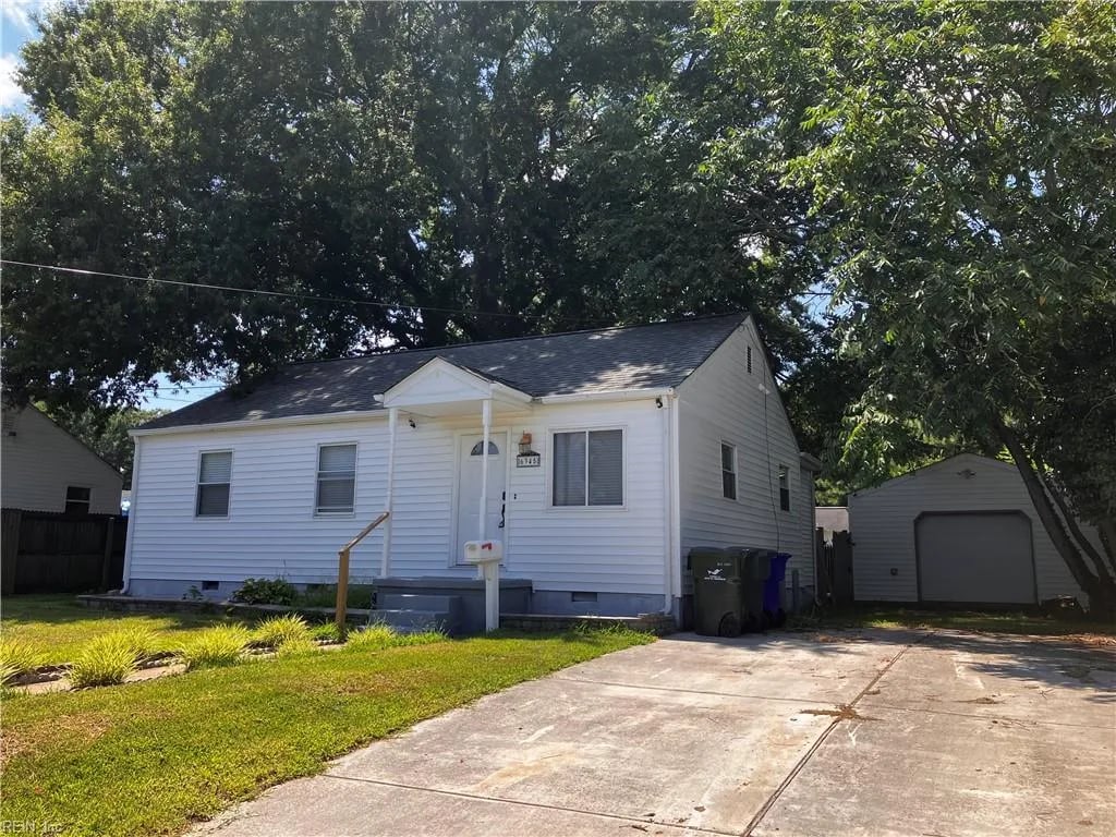 6345 Natrona AVE, NORFOLK VA 23509