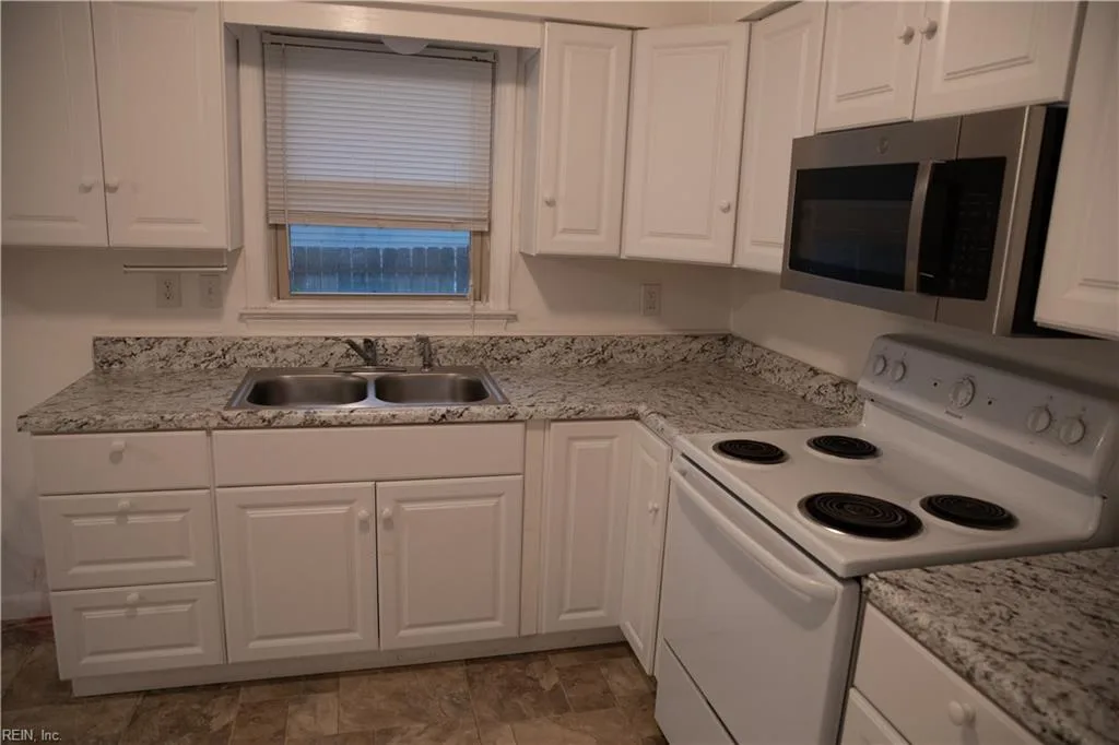 3325 Marne AVE, NORFOLK VA 23509 - Photo 4