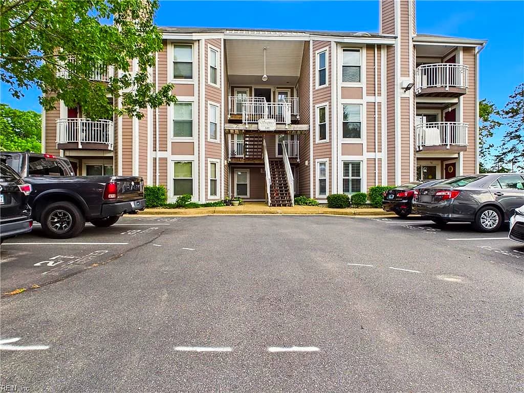 512 24th ST #104, VIRGINIA BEACH VA 23451 - Main photo