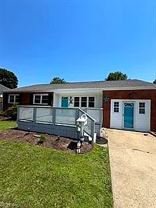 30 Holiday DR, Hampton — 4 bed Residential, 1,683 sqft