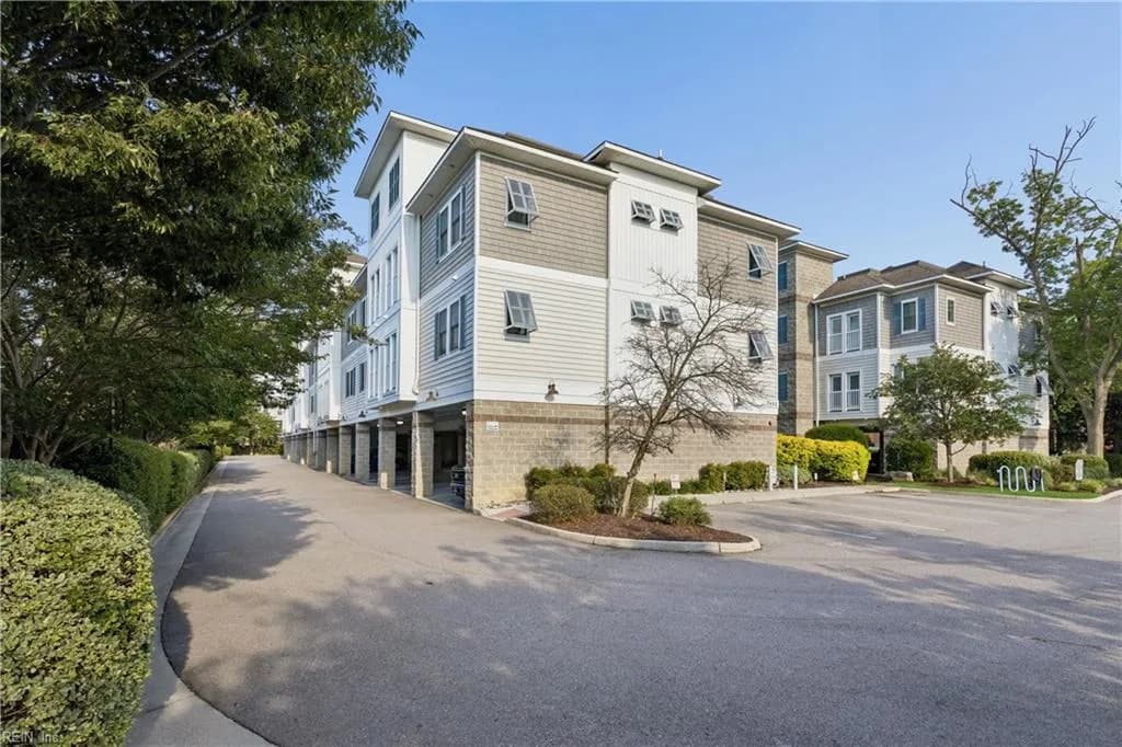 7922 Shore DR #303, NORFOLK VA 23518 - Photo 4