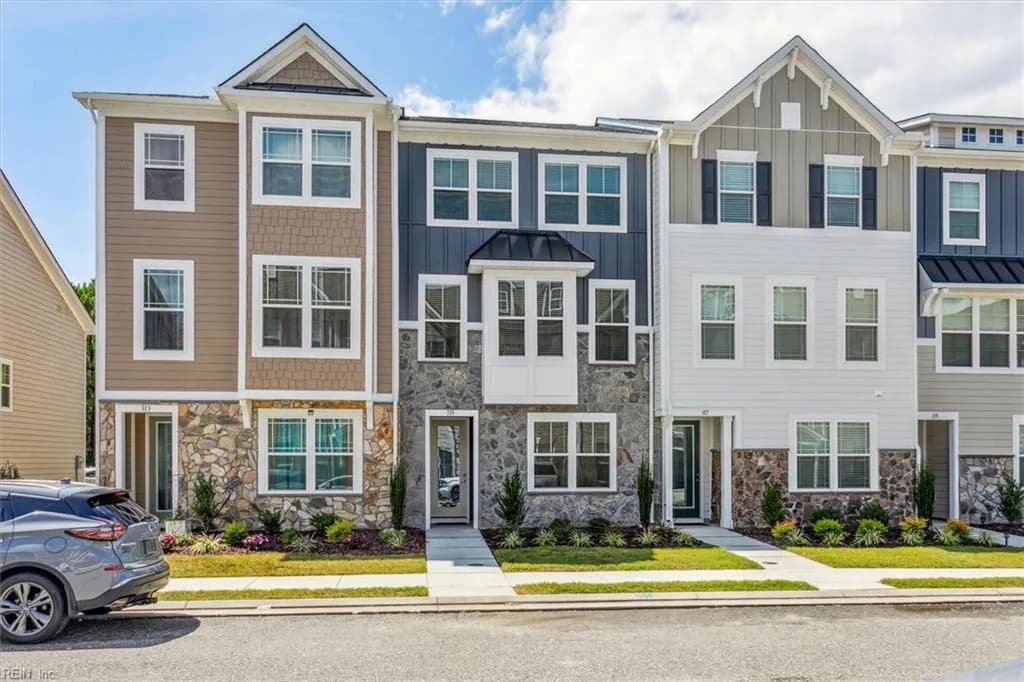 115 Daybeacon ST, YORKTOWN VA 23692 - Photo 2