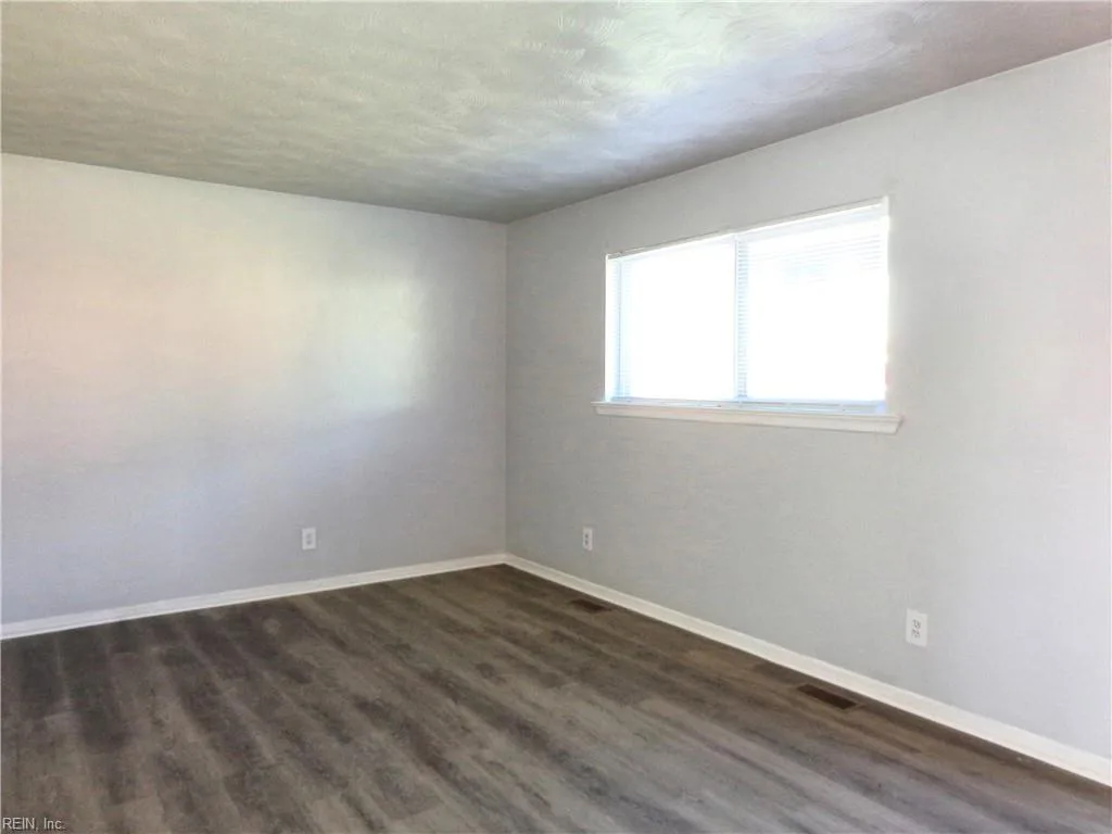 1625 W Pembroke AVE #36, HAMPTON VA 23661 - Photo 5