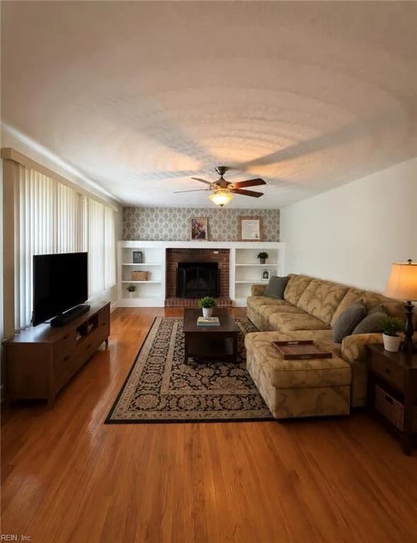 111 Goldcrest DR, CHESAPEAKE VA 23325 - Photo 4