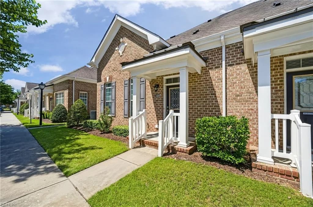 1029 Warrington BLVD, CHESAPEAKE VA 23320 - Photo 4