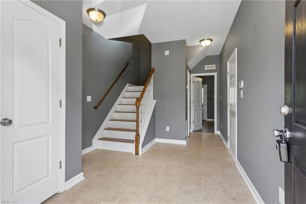 404 Prosperity CT, WILLIAMSBURG VA 23188 - Photo 5