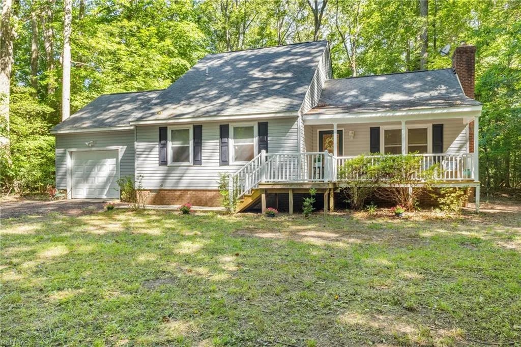 8201 Meandering LN, NORTH VA 23128