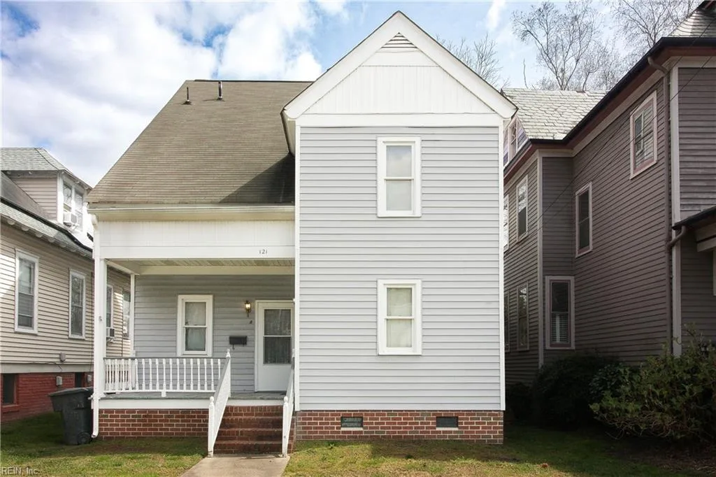 121 Broad ST, PORTSMOUTH VA 23707