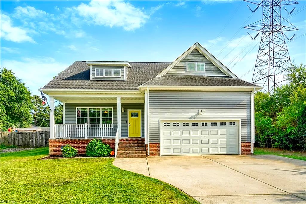1321 Holland RD, Suffolk — 4 bed Residential, 1,900 sqft