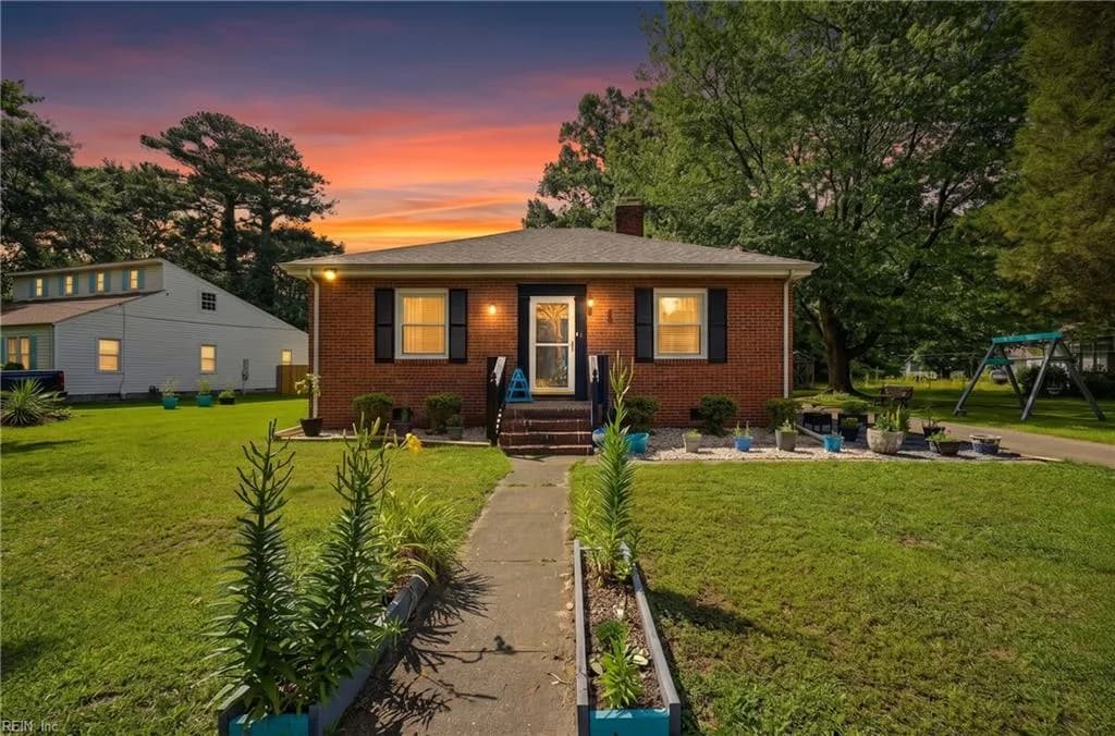 2204 Battery Park RD, CHESAPEAKE VA 23323 - Photo 3