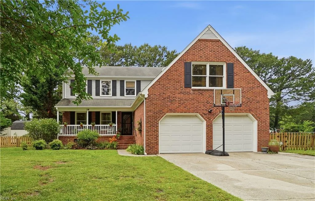 14 Windy Point DR, POQUOSON VA 23662