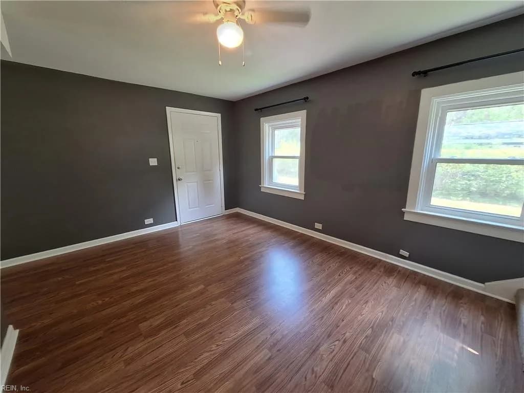 3 S Stuart RD, NEWPORTNEWS VA 23605 - Photo 4