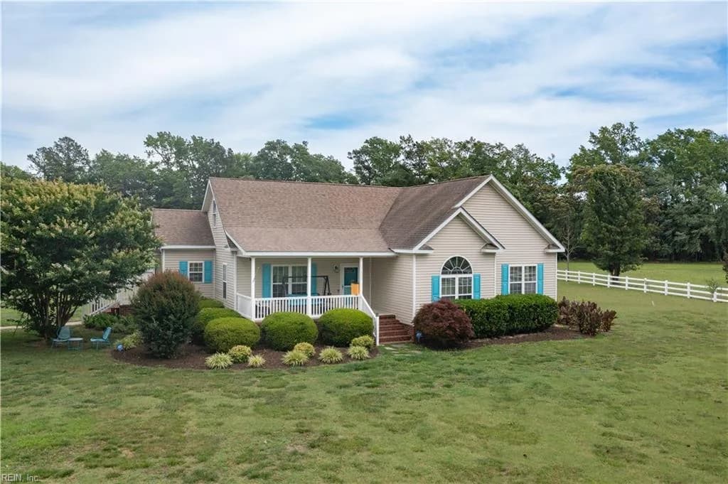 17403 Carroll Bridge RD, WINDSOR VA 23487 - Photo 3