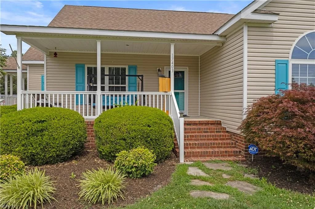 17403 Carroll Bridge RD, WINDSOR VA 23487 - Photo 4