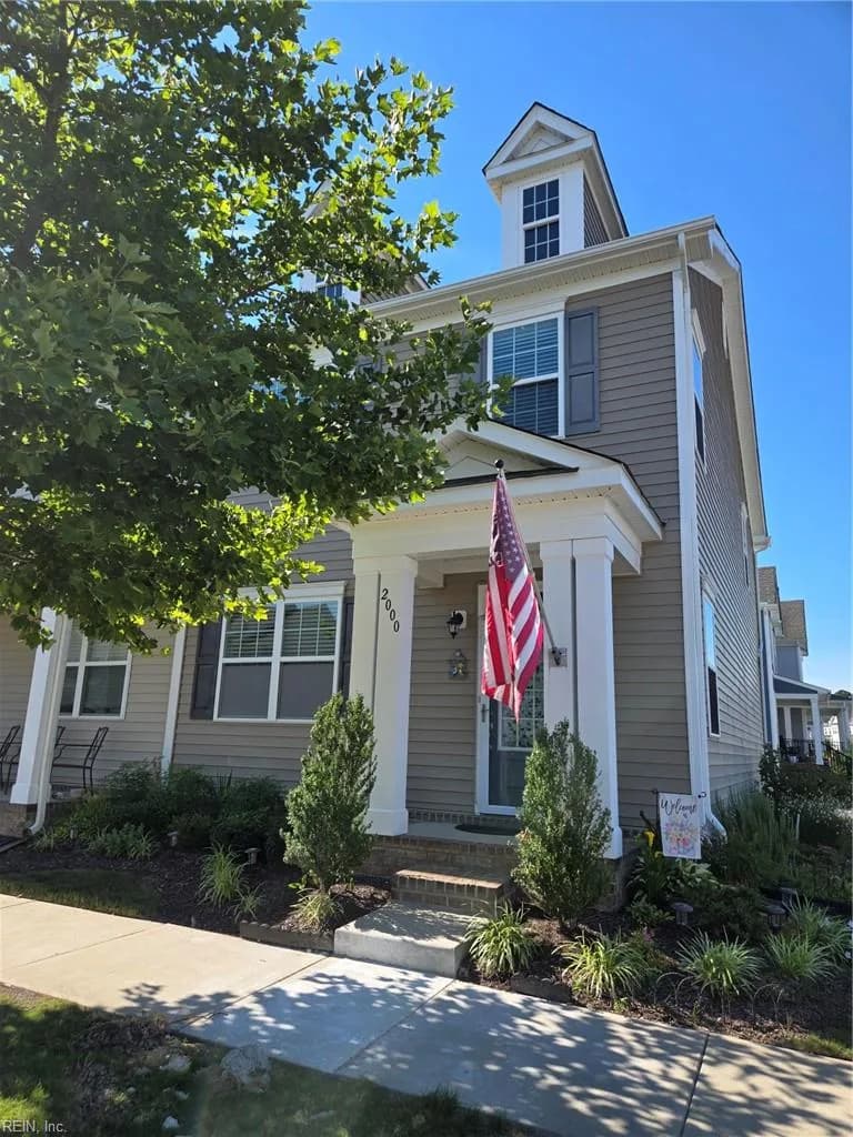 2000 Chartwell DR, NEWPORTNEWS VA 23608 - Main photo