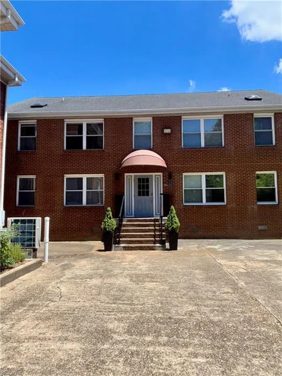 1512 Colonial AVE #D, NORFOLK VA 23517 - Photo 2