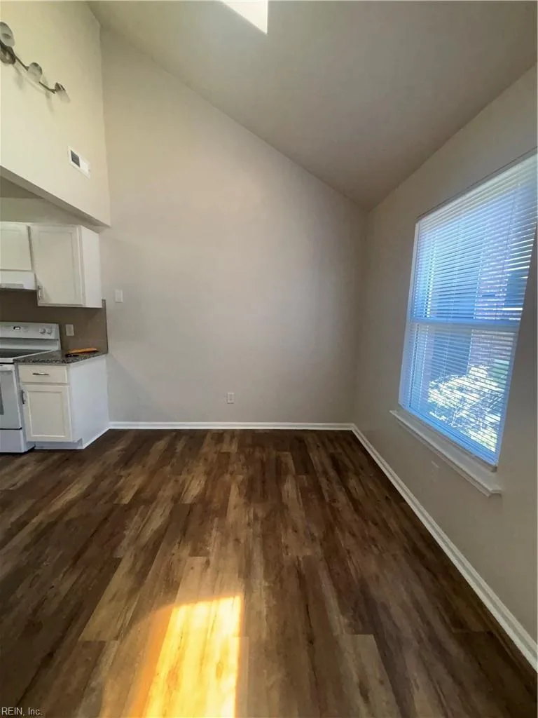 1512 Colonial AVE #D, NORFOLK VA 23517 - Photo 4