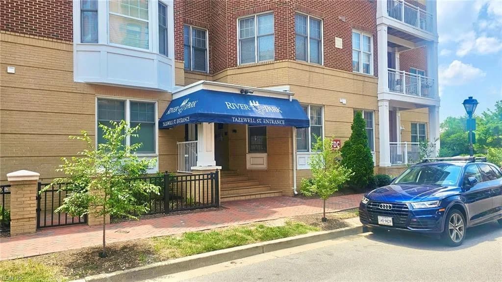239 Duke ST #305, NORFOLK VA 23510 - Main photo