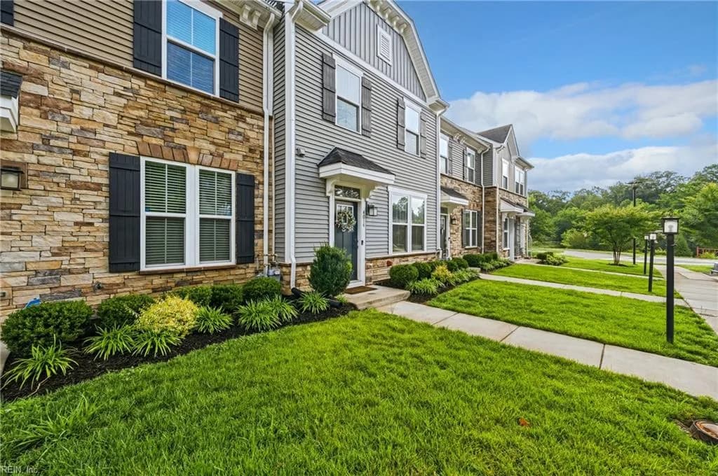 4014 Grove Point DR, RICHMOND VA 23223 - Photo 3