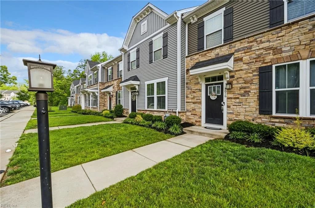 4014 Grove Point DR, RICHMOND VA 23223 - Photo 4