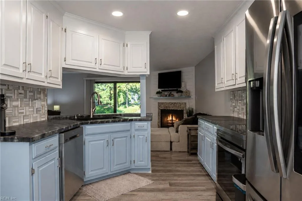 1850 Dockside DR, HAYES VA 23072 - Photo 5