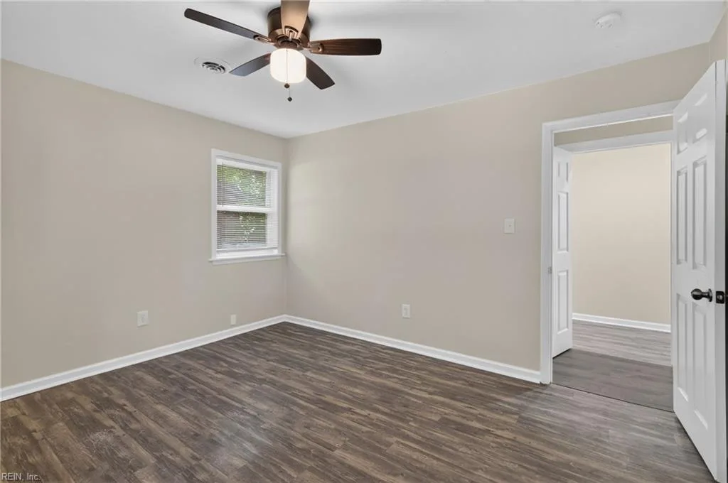 1049 E Little Back River RD, HAMPTON VA 23669 - Photo 5