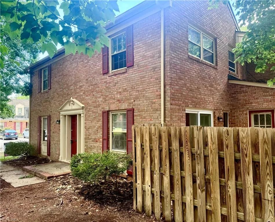 416 Hustings LN #F, NEWPORTNEWS VA 23608 - Photo 2