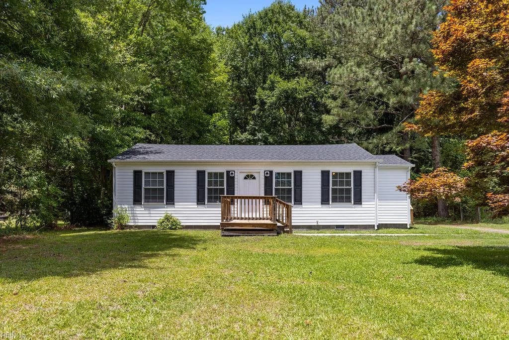 22283 Thomaston RD, NEWSOMS VA 23874 - Photo 3