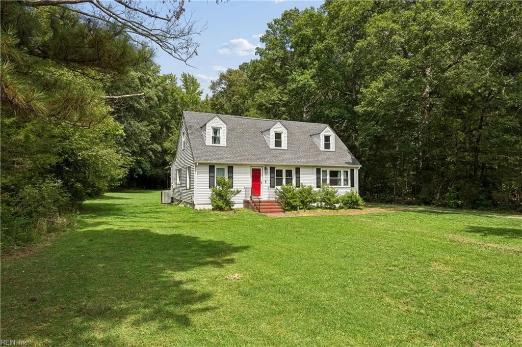 33345 King William RD, WESTPOINT VA 23181 - Photo 4