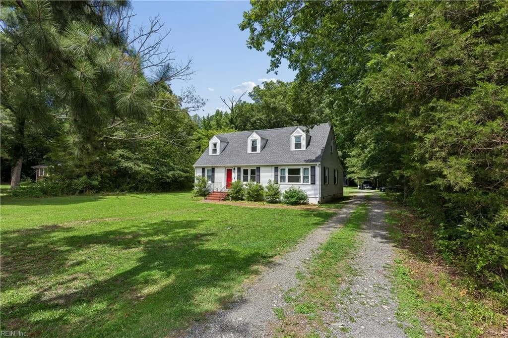 33345 King William RD, WESTPOINT VA 23181 - Photo 5