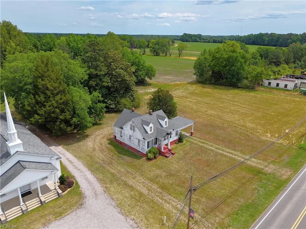 373 Colonial TRL, SURRY VA 23883 - Photo 5