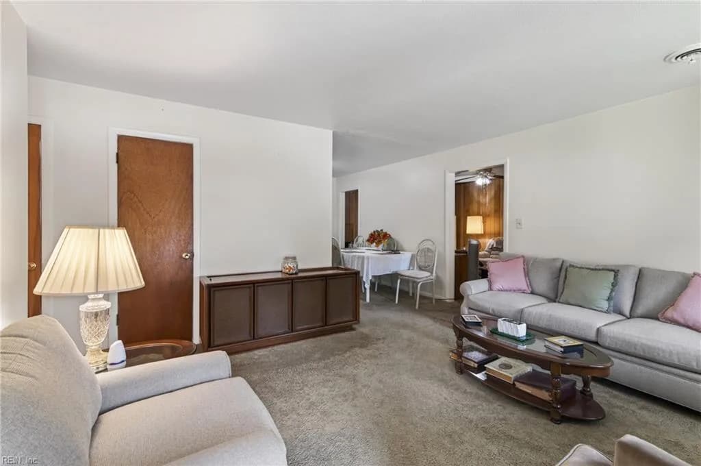 146 Ruston DR, NEWPORTNEWS VA 23602 - Photo 4