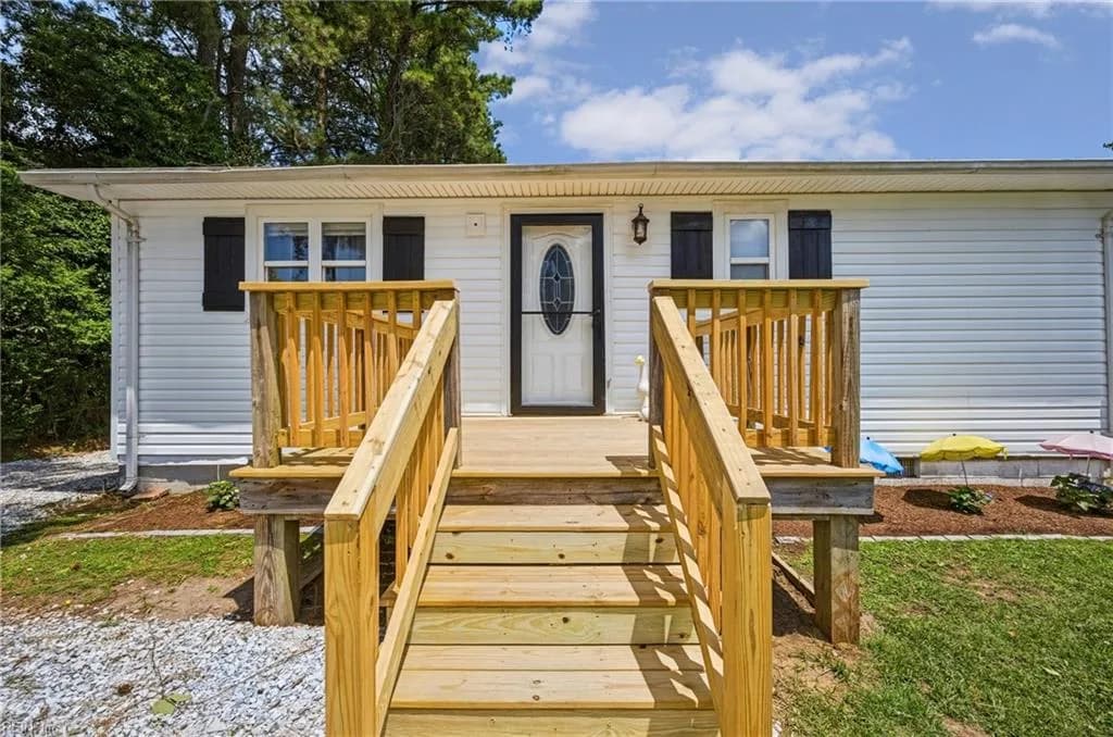 117 Bryan RD, KNOTTSISLAND NC 27950 - Photo 3