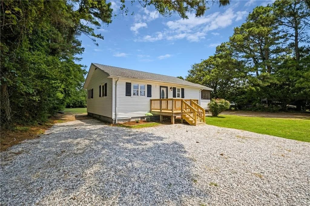 117 Bryan RD, KNOTTSISLAND NC 27950 - Photo 4