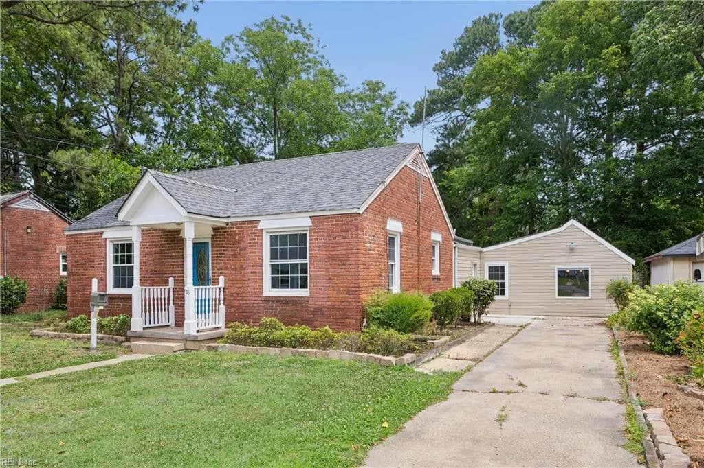 18 N Colin DR, PORTSMOUTH VA 23701 - Photo 3