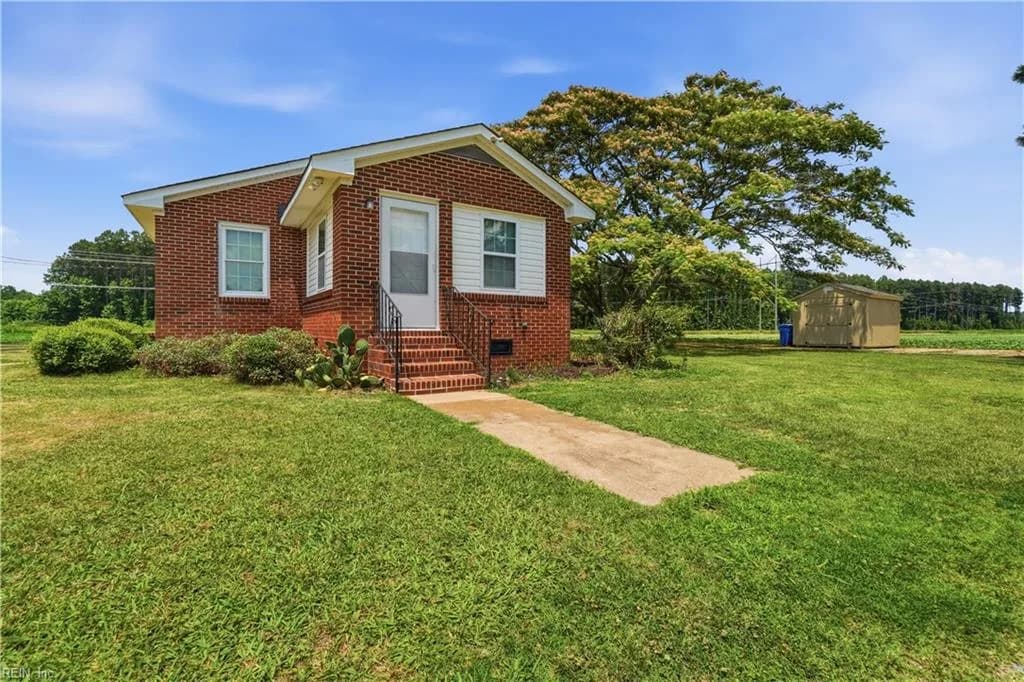 524 Benefit RD, CHESAPEAKE VA 23322 - Photo 5