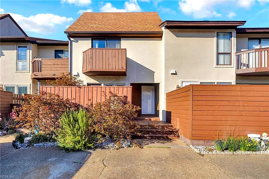 71 Waters Edge CIR, Hampton — 2 bed Residential, 1,433 sqft