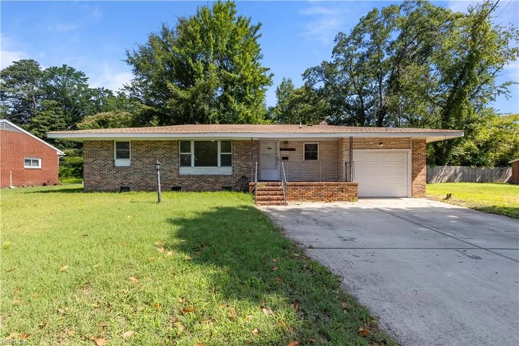 2600 W Weaver RD, HAMPTON VA 23666 - Main photo