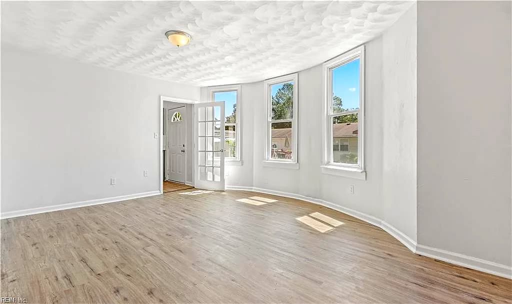 273 Elm AVE, PORTSMOUTH VA 23704 - Photo 5