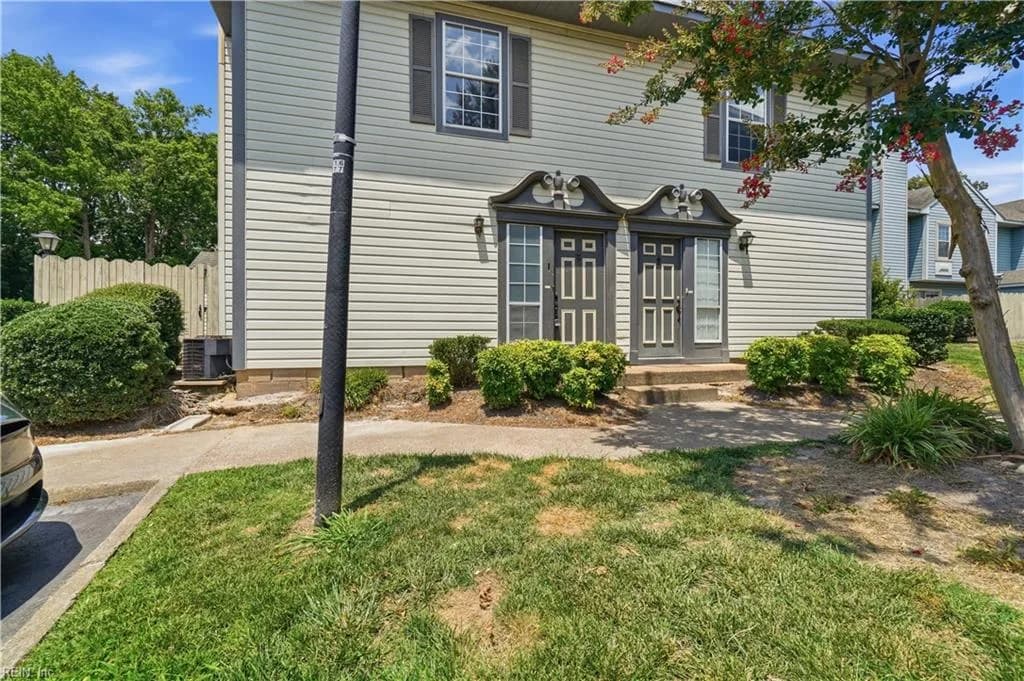 317 Ferdinand CIR, VIRGINIABEACH VA 23462 - Photo 3