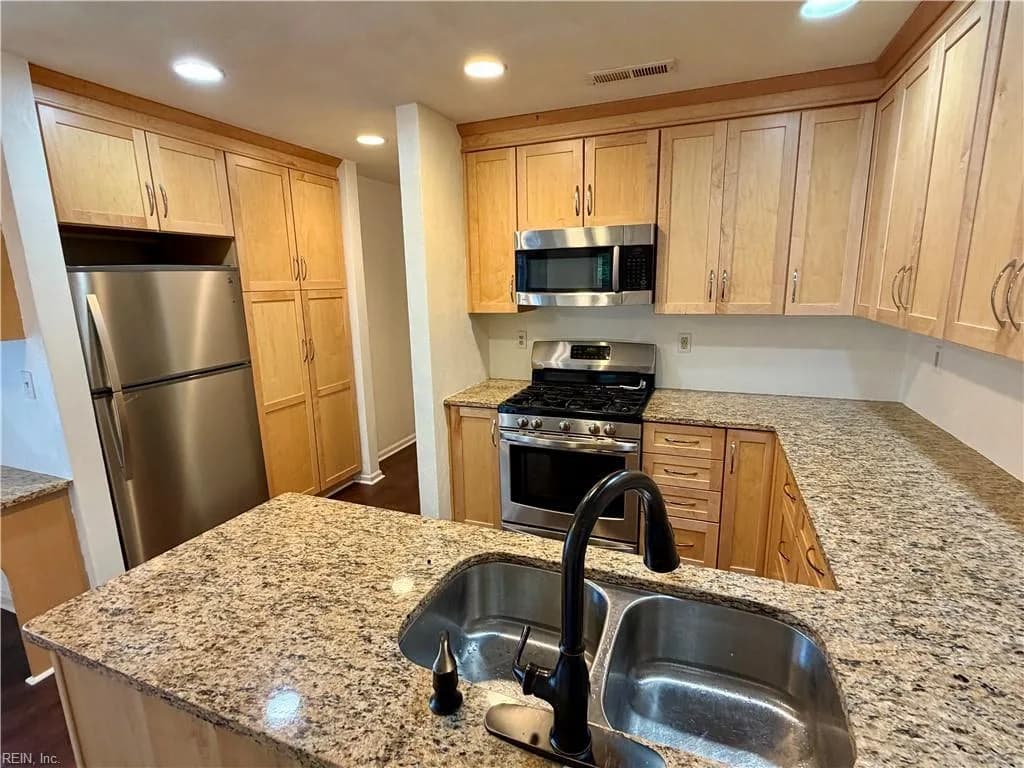 5 Sunset Ct NONE, PORTSMOUTH VA 23703 - Photo 3