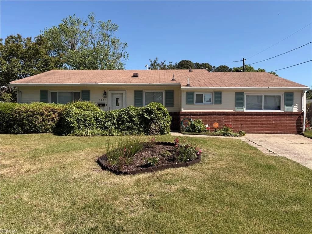 4604 Crown Point LN, VIRGINIABEACH VA 23462 - Main photo