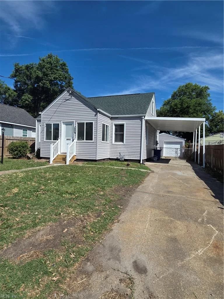 853 32nd ST, NEWPORTNEWS VA 23607 - Main photo