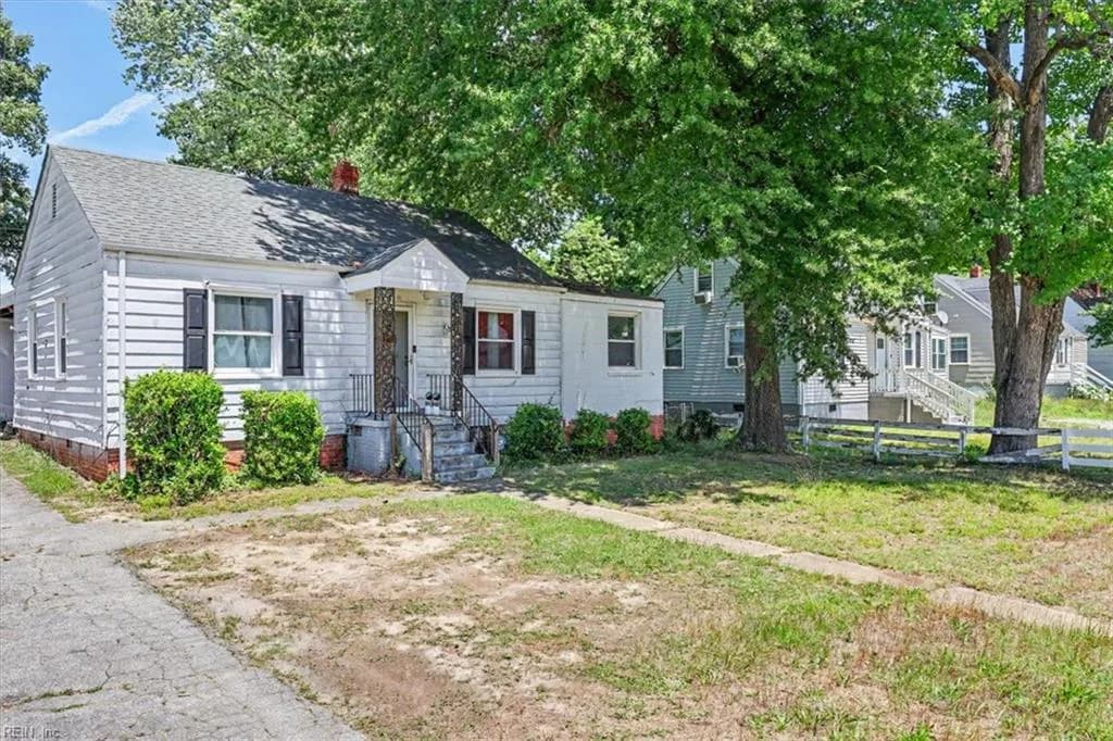 3466 Chapel DR, RICHMOND VA 23224 - Photo 3
